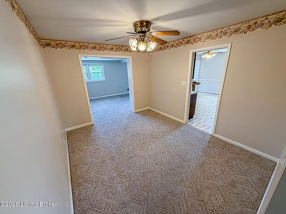 4th image of 1813 Wesley Ave