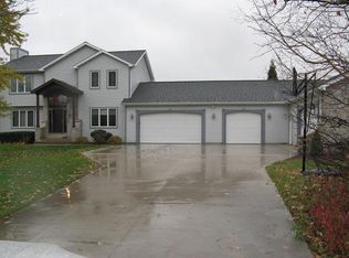 W4913 Reinhardt Rd, Fond Du Lac, WI 54937