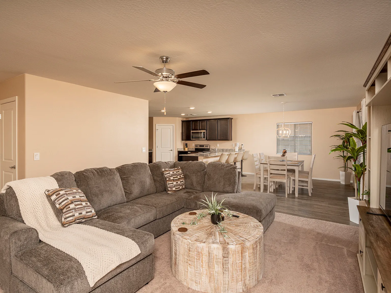 1547 East Inouye Drive - 1 — Photo 3
