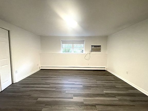 2nd image of 4 Dodge Rd #3-B8
