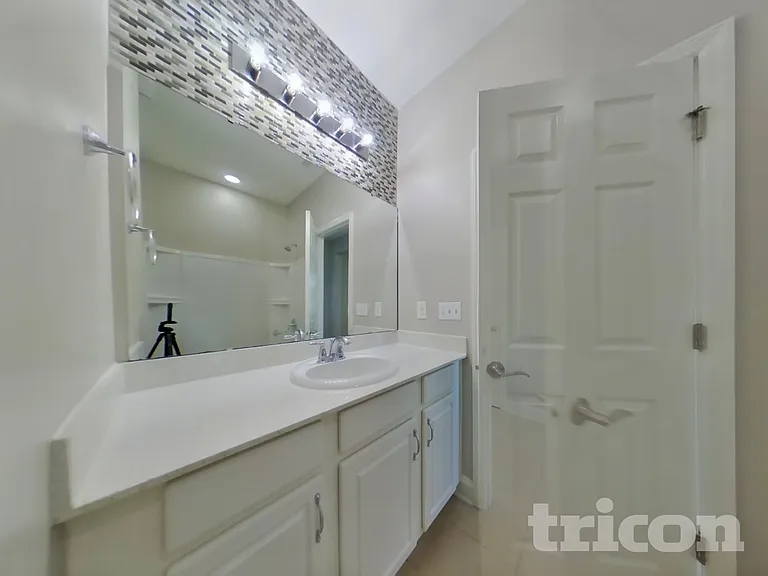 3088 Holly Grove Ln — Photo 14