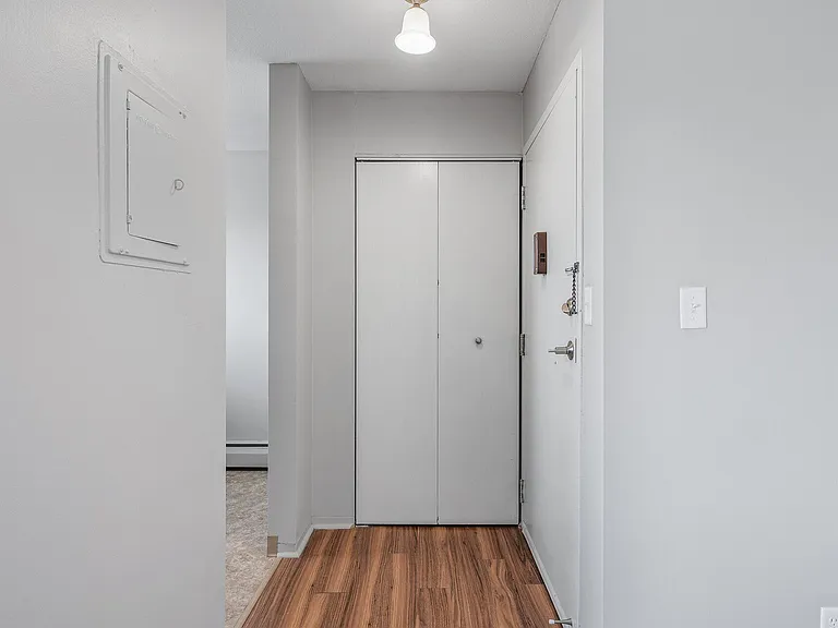 2915 W 50th St — Photo 58