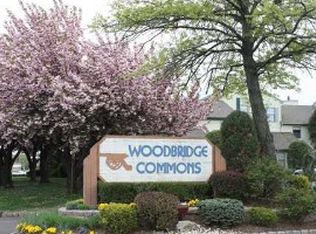 1206 Woodbridge Comns Way, Iselin, NJ 08830