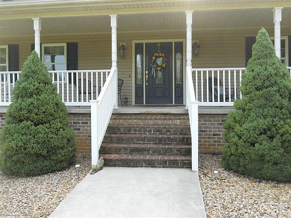 2nd image of 80 Lisa Ln