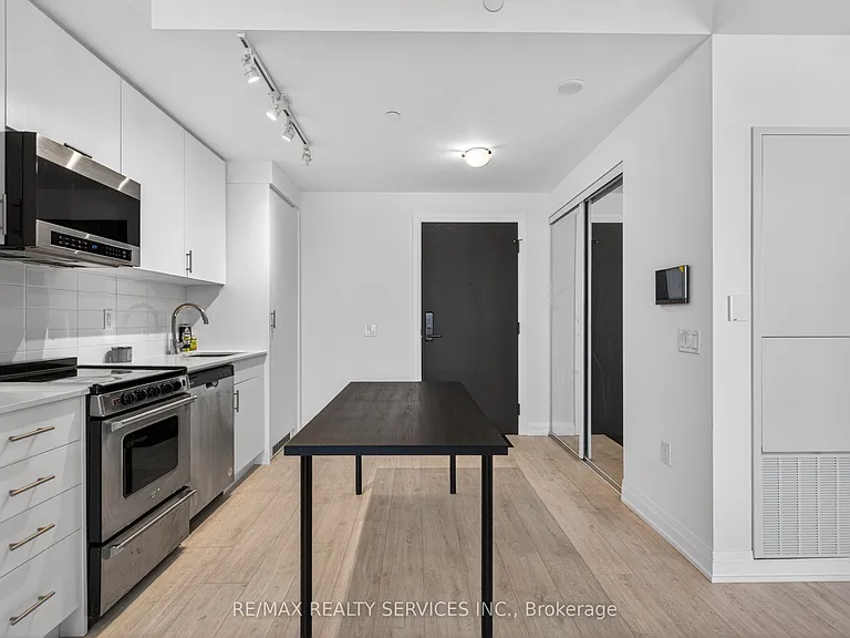 412 Silver Maple Rd #426 — Photo 18