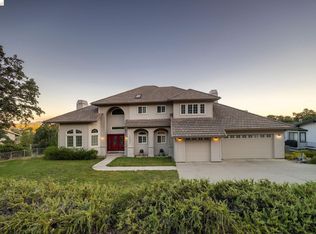 20985 Hemlock St, Groveland, CA 95321