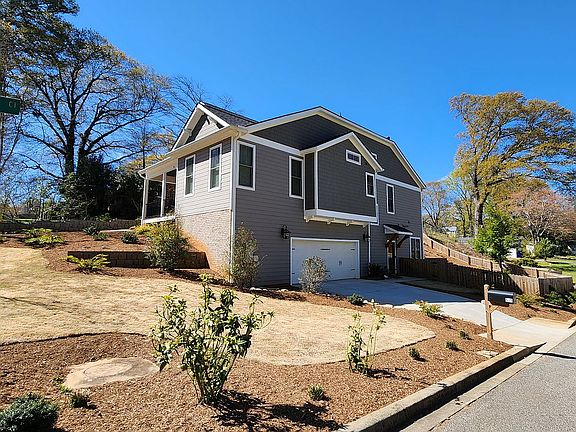 3rd image of 515 Wilton St