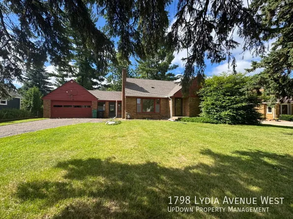 1798 Lydia Ave W, Roseville, MN 55113