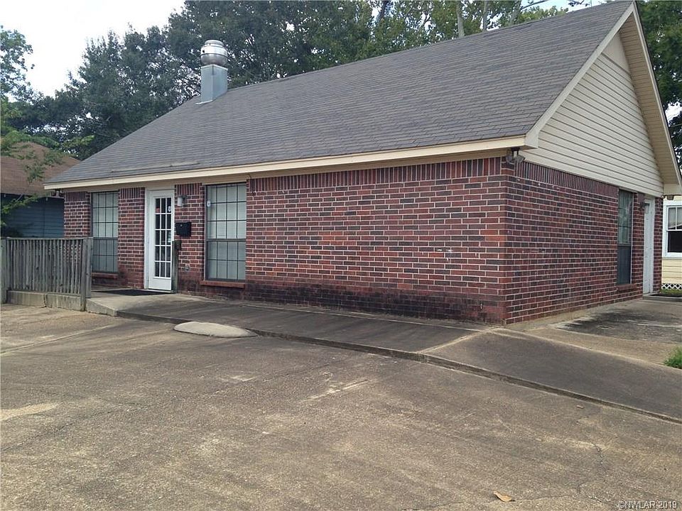 2nd image of 302 Pine St