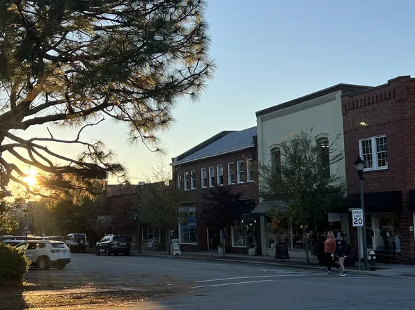 210 N May St, Southern Pines, NC