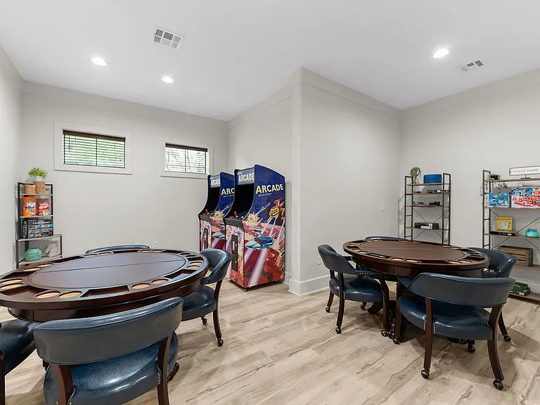 Riverstone Apartments — Photo 53