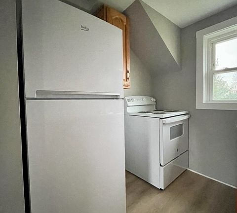 3rd image of 513 Taylor St