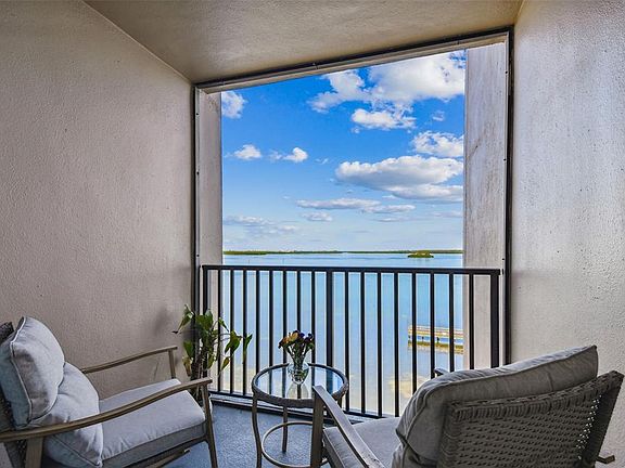 3rd image of 634 Edgewater Dr Unit 744