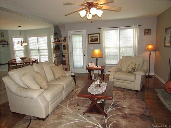 5th image of 259 Foxcress Dr