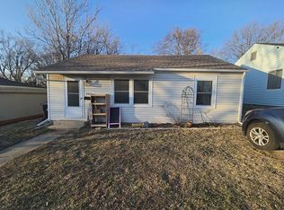 209 E Sparks Ave, Warrensburg, MO 64093