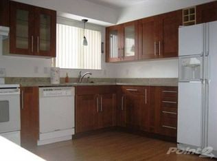 28523 Lake Park Dr, Farmington Hills, MI
