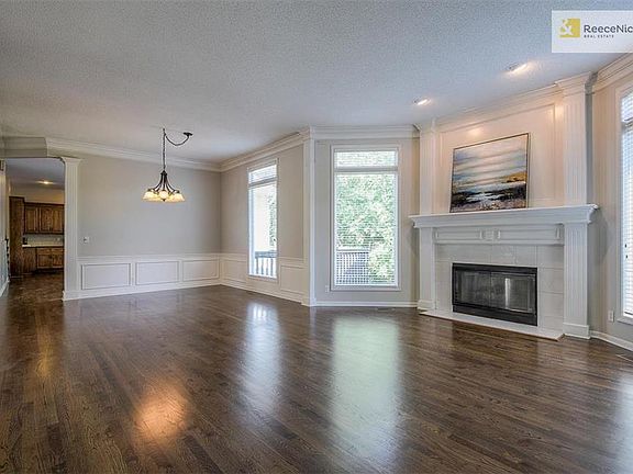 3rd image of 11208 W 140th Pl
