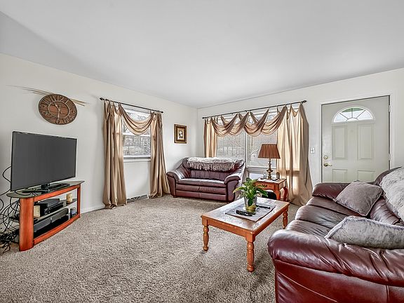 5th image of 1719 Southland Dr
