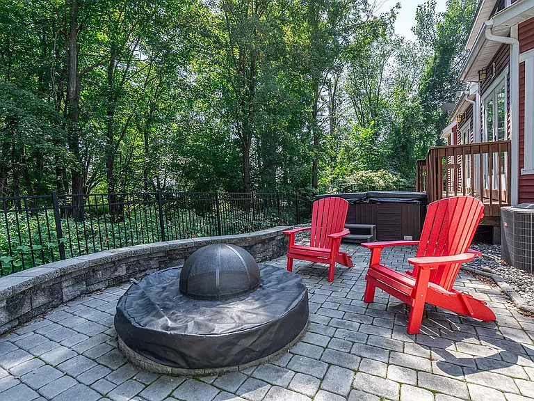 219 Crescent Ave — Photo 47