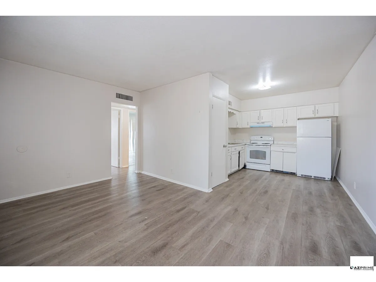 Building Photo - 2352 E Broadway Rd #A