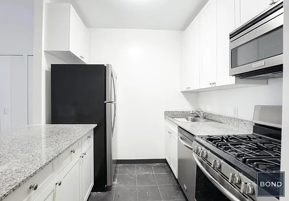 Rented by Bond New York | media 10