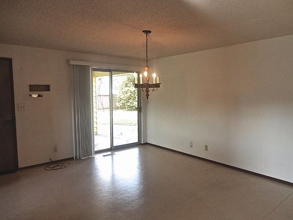 4th image of 1724 13th Avenue Ct NW
