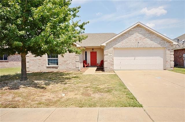1st image of 238 Chesterfield Cir