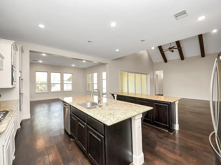 9814 Carver Dr — Photo 9