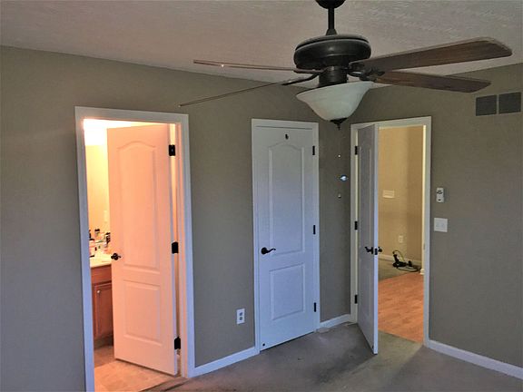 4th image of 6448 Pepperwood Dr