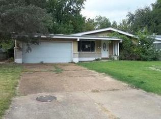10253 Cedarhurst Dr, Saint Louis, MO 63136