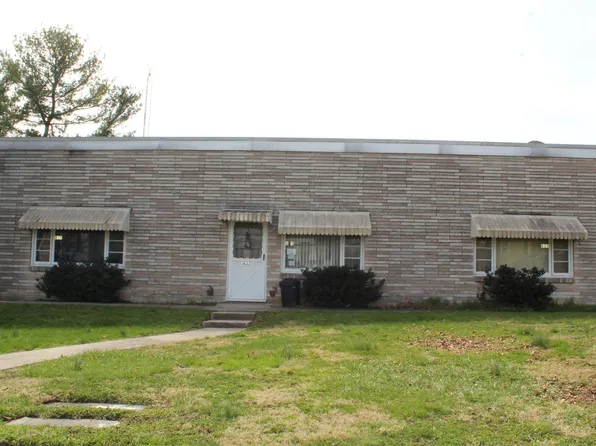 833 York St, Hanover, PA 17331