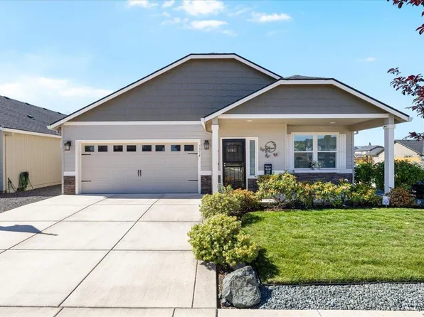 3514 Carnelian St, Medford, OR 97504