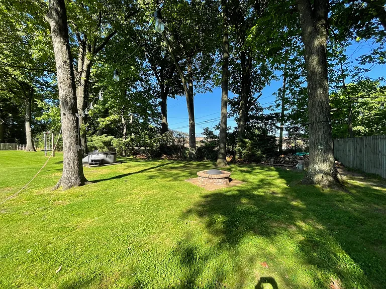 8250 Fox Ridge Rd — Photo 50