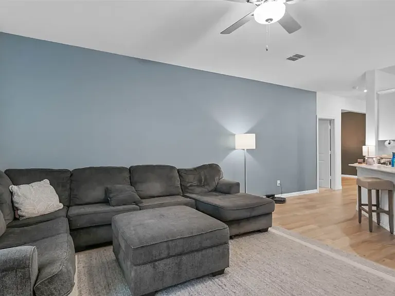8716 Whistling Duck Dr — Photo 15