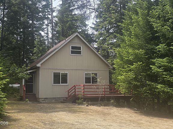 3rd image of 261 Fay Ln