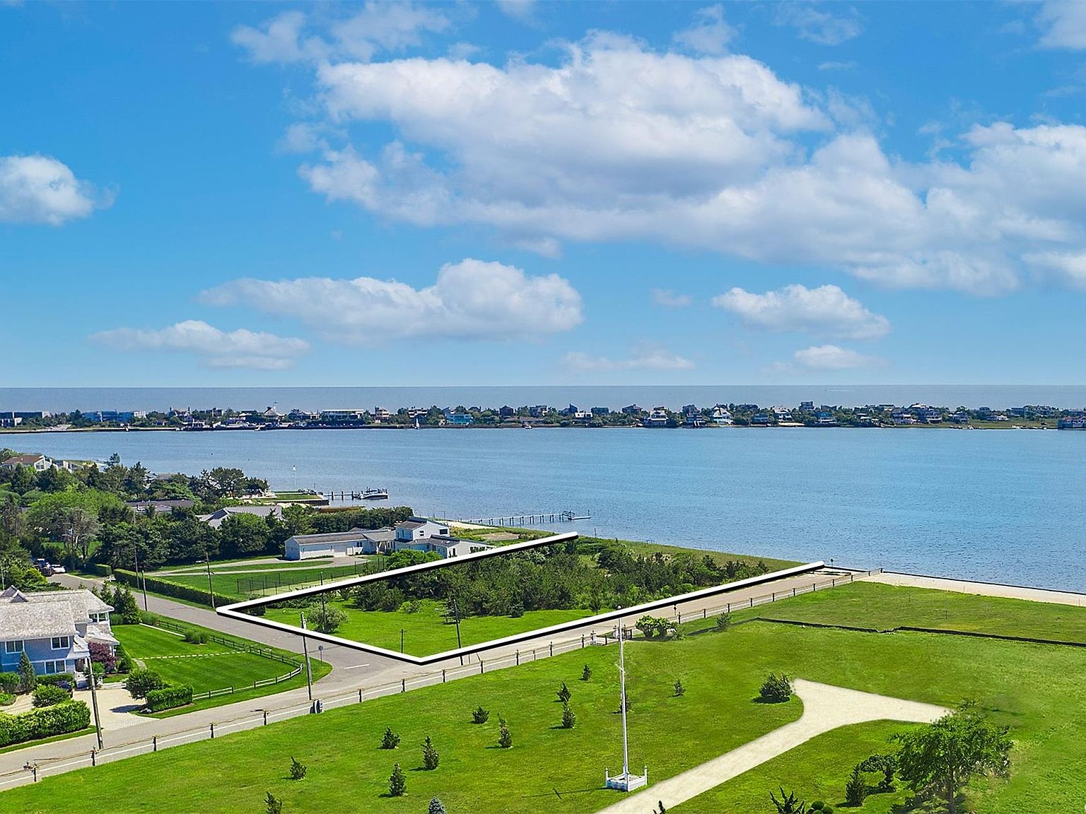 1 Reynolds Drive, Westhampton Beach, NY 11978 MLS 3367650 Zillow