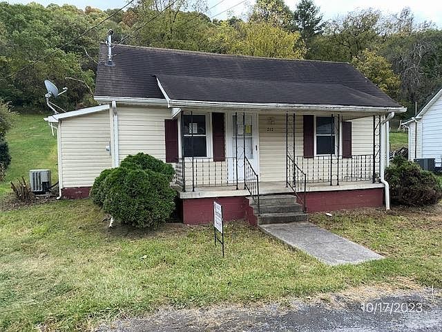 1st image of 212 Buckeye St