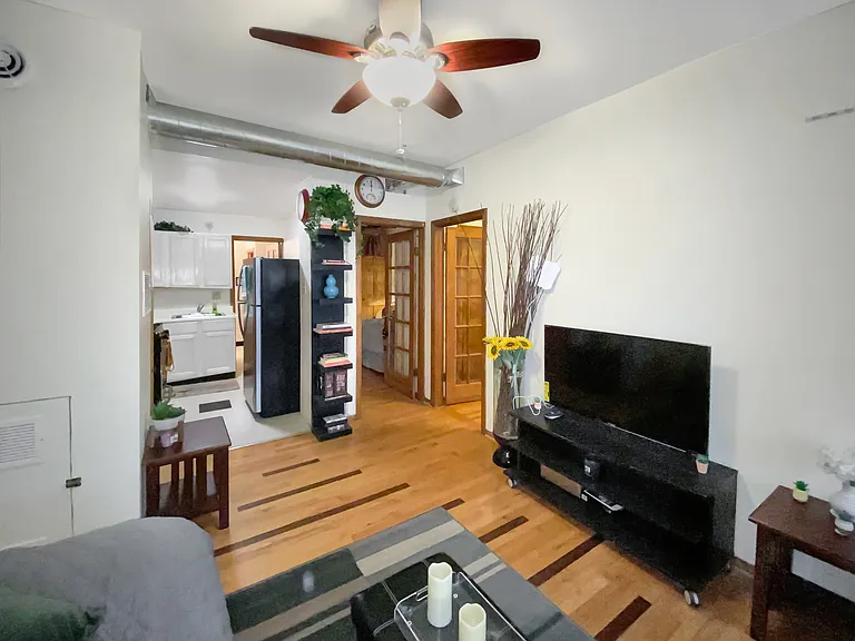 1214 N Paulina St — Photo 8