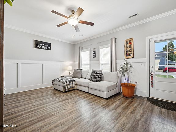4th image of 732 Megan Drive