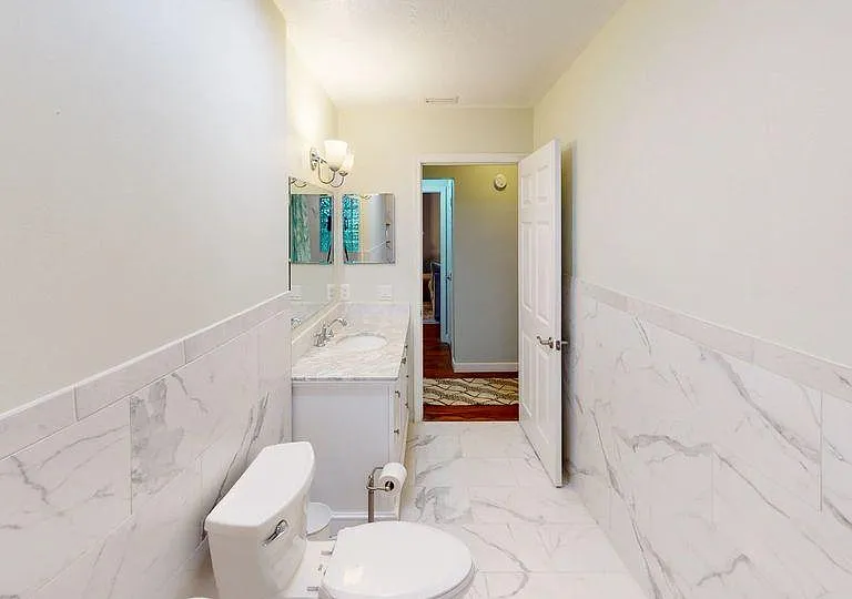 1575 S Banana River Dr — Photo 10