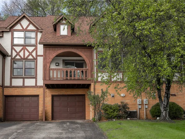 205 Briarwood, Indiana, PA 15701