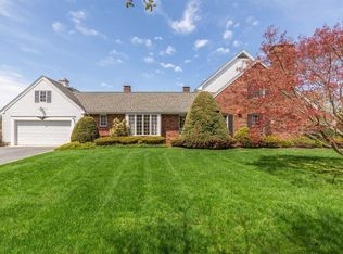 800 Mid Farm Rd, Southold, NY 11971