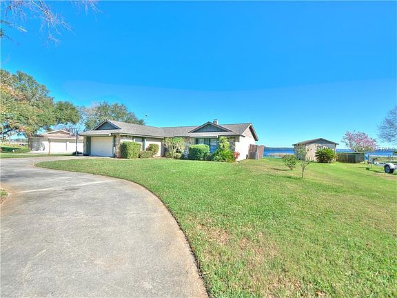 3rd image of 15950 Tower View Dr