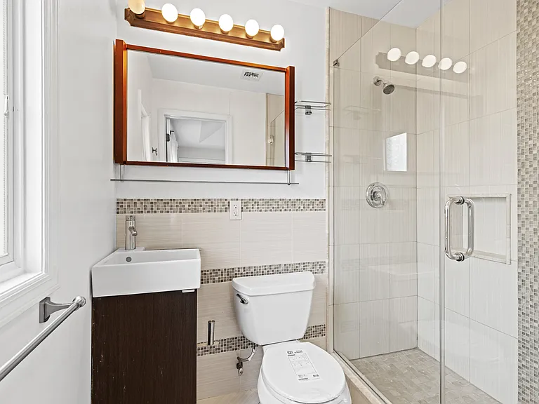 40 E Oakdene Ave #B — Photo 33