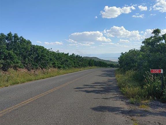 2nd image of 21501 Surface Creek Road