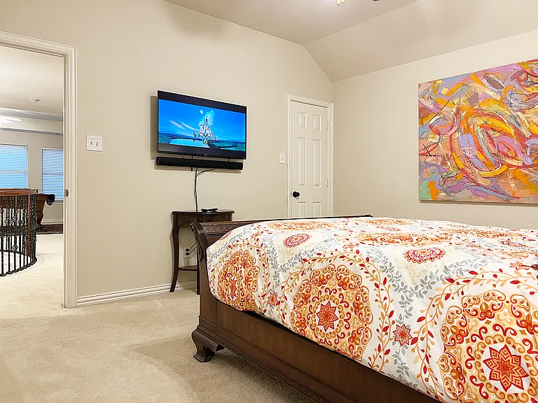 1110 Rushmore Dr — Photo 52