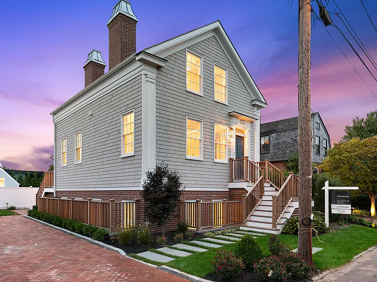 27 Howard St — Photo 3