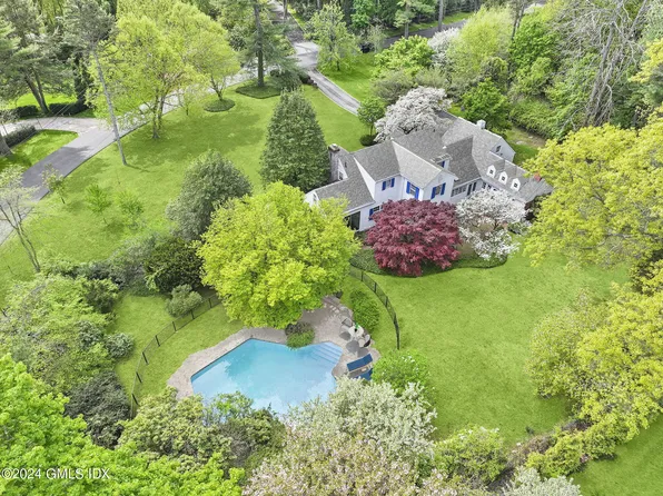 37 Rockwood Ln, Greenwich, CT 06830