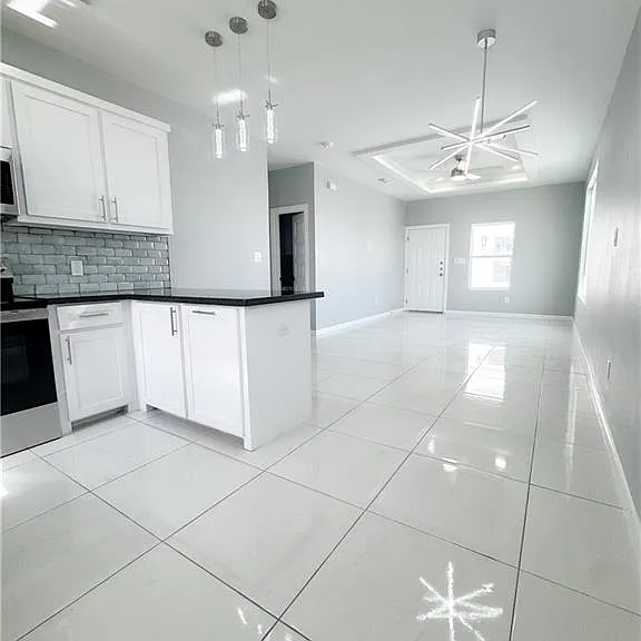 2113 E San Andrea St #1 — Photo 4