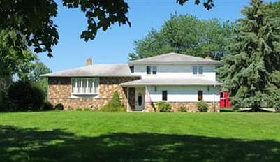 1st image of 764 W 130th St